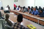 برگزاری کلاس ترویجی در خصوص بیماری های مشترک و بهداشت جایگاه دام در شهرستان ملکان 