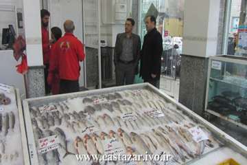 گزارش تصویری بازدید دکتر زندیه مدیرکل دامپزشکی استان آذربایجانشرقی از مراکز عرضه فرآورده های خام دام