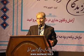 گزارش تصویری اهدا لوح برتر اداره کل دامپزشکی در جشنواره شهید رجائی 95