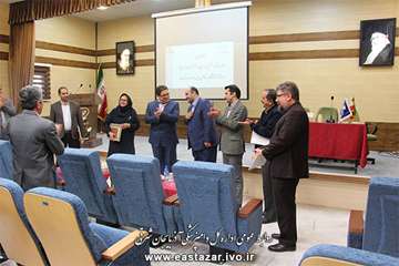 گزارش تصویری مراسم تجلیل از کارشناسان و مسئولین آزمایشگاه های اداره کل دامپزشکی استان (2)