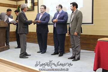 گزارش تصویری مراسم تجلیل از کارشناسان و مسئولین آزمایشگاه های اداره کل دامپزشکی استان (2)