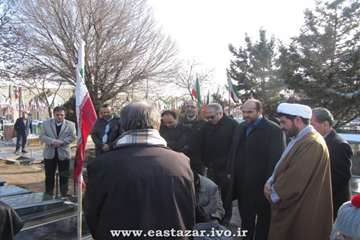 گزارش تصویری حضورمدیرکل و کارکنان دامپزشکی استان در مزارشهدا به مناسبت دهه فجر