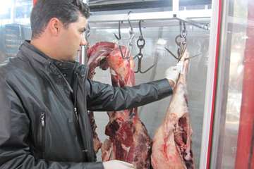 عملكرد شبكه دامپزشكي شهرستان آذرشهر به روايت تصوير