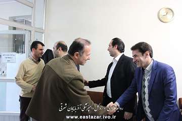 گزارش تصویری دیدار نوروزی مدیر کل دامپزشکی استان با همکاران (1)