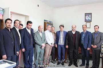 گزارش تصویری دیدار نوروزی مدیر کل دامپزشکی استان با همکاران (1)