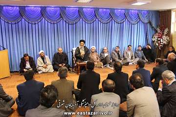 گزارش تصویری دیدار همکاران اداره کل دامپزشکی استان با نماینده ولی فقیه در استان آذربایجان شرقی