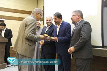 گزارش تصویری مراسم تجلیل از تیم ارزیابی عملکرد اداره کل داامپزشکی استان (1)