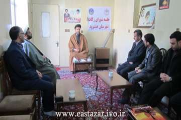 گزارش تصویری دیدار با مسئولین و سخنرانی دکتر زندیه در مراسم نمازجمعه شهرستان هشترود