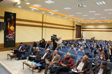 نشست خبری مدیرکل دامپزشکی استان به مناسبت هفته دامپزشکی