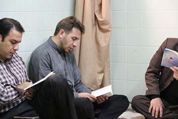 مراسم زیارت عاشورا