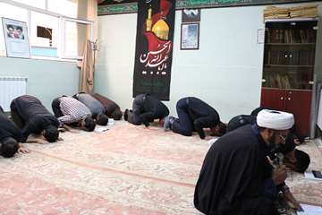 مراسم زیارت عاشورا