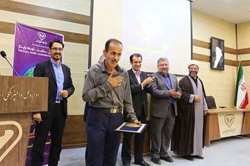 مراسم تجلیل از کامندان نمونه اداره کل دامپزشکی استان