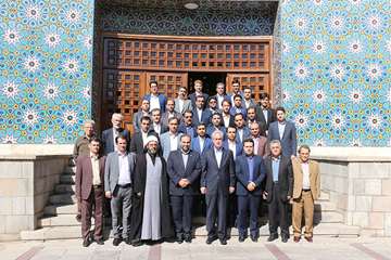 دیدار مدیر کل و مسئولین اداره کل دامپزشکی استان با استاندار آذربایجان شرقی