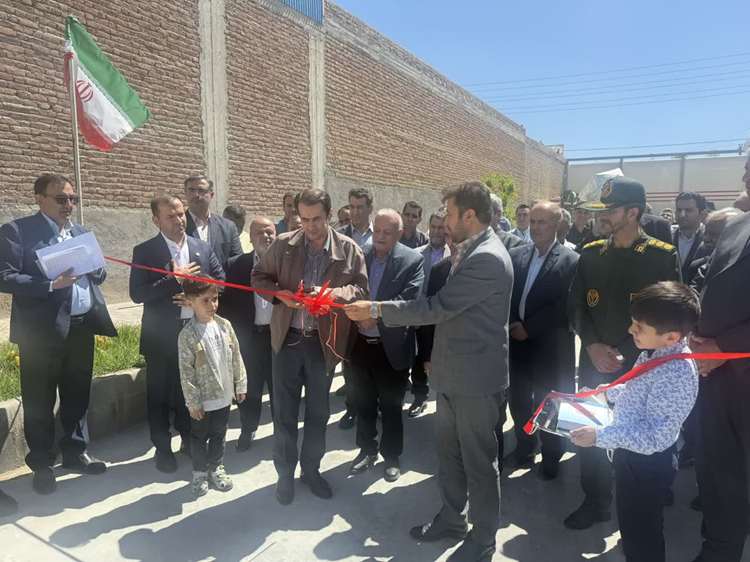 افتتاح فاز توسعه شرکت تولید خوراک دام «رز دانه» در شهرستان بناب با حضور مسئولان استانی