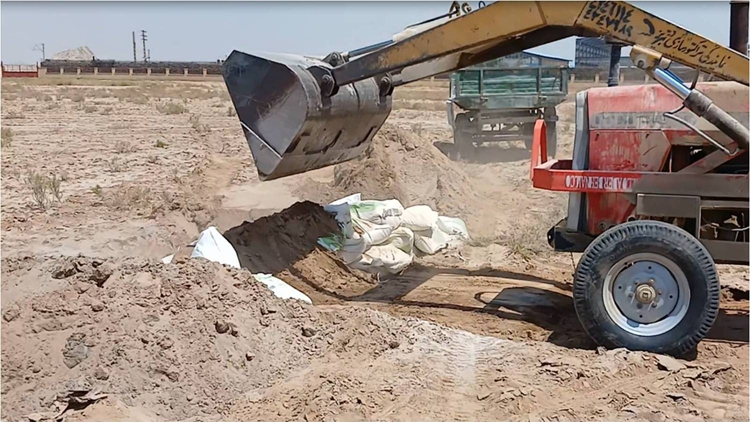 کشف، ضبط و معدوم‌سازی 1250 کیلو مکمل خوراک دام غیرقابل‌ مصرف در شهرستان آذرشهر