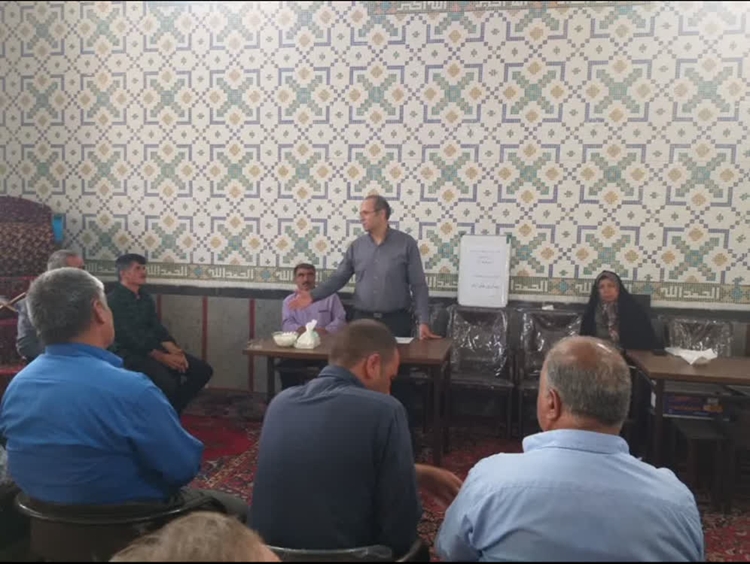 برگزاری کلاس آموزشی بیماری‌های دام با محوریت بیماری های دامی در روستای زین الحاجیلو ایلخچی