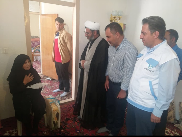 تجلیل از مقام والای شهدا در دیدار با خانواده شهید علی نقی رضایی در شهرستان اسکو