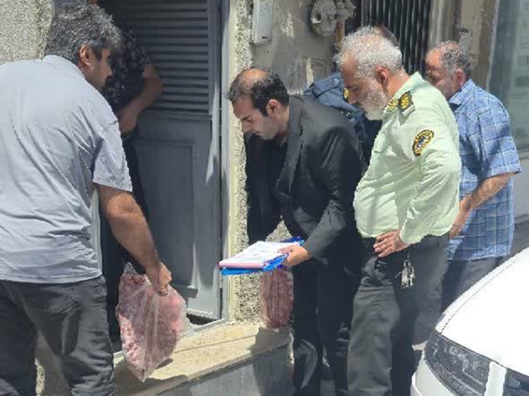 کشف و ضبط بیش از ۱۰۰ کیلوگرم گوشت فاسد و سنگدان غیربهداشتی در تبریز