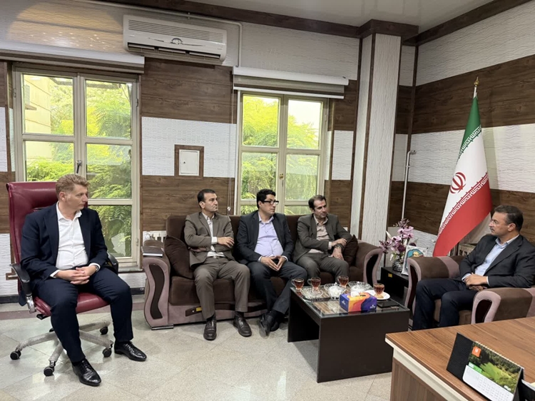 حمایت همه‌جانبه فرمانداری جلفا از برنامه‌های ارتقای بهداشت عمومی اداره کل دامپزشکی استان